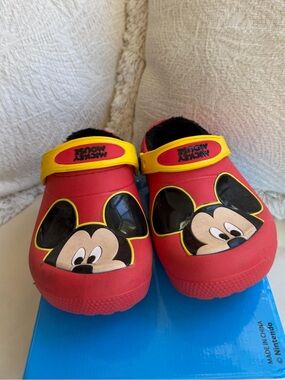 Mickey Mouse Red & Yellow Kids CROCS 10 Toddler